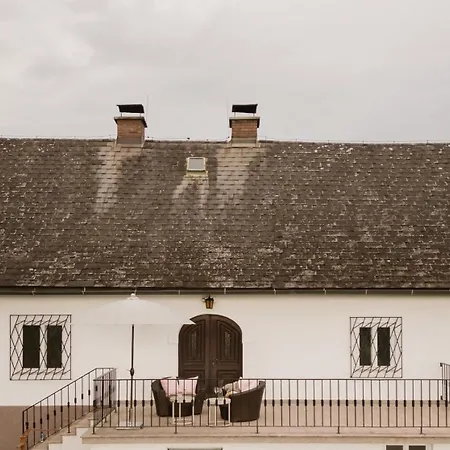 - La Petite Maison Feriehus