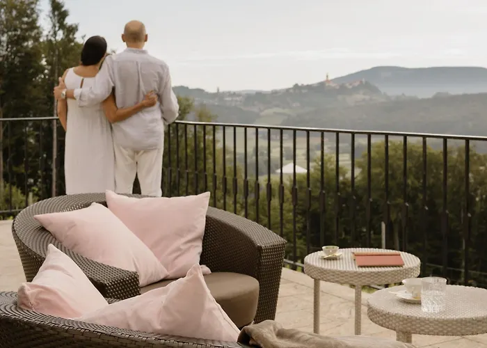 Exklusives Ferienhaus In Alleinlage Mit Privater Sauna - La Petite Maison Straden